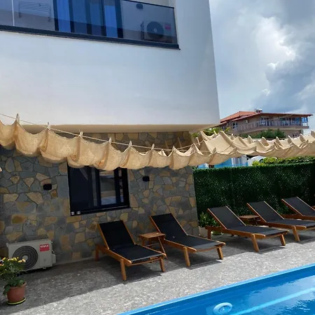 Kociu Apartman Ksamil